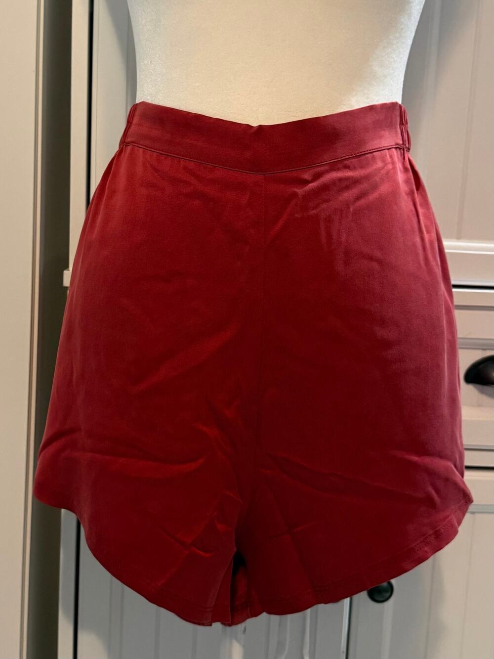 Quince 100% Washable Silk Pajama Shorts crimson XL NWT